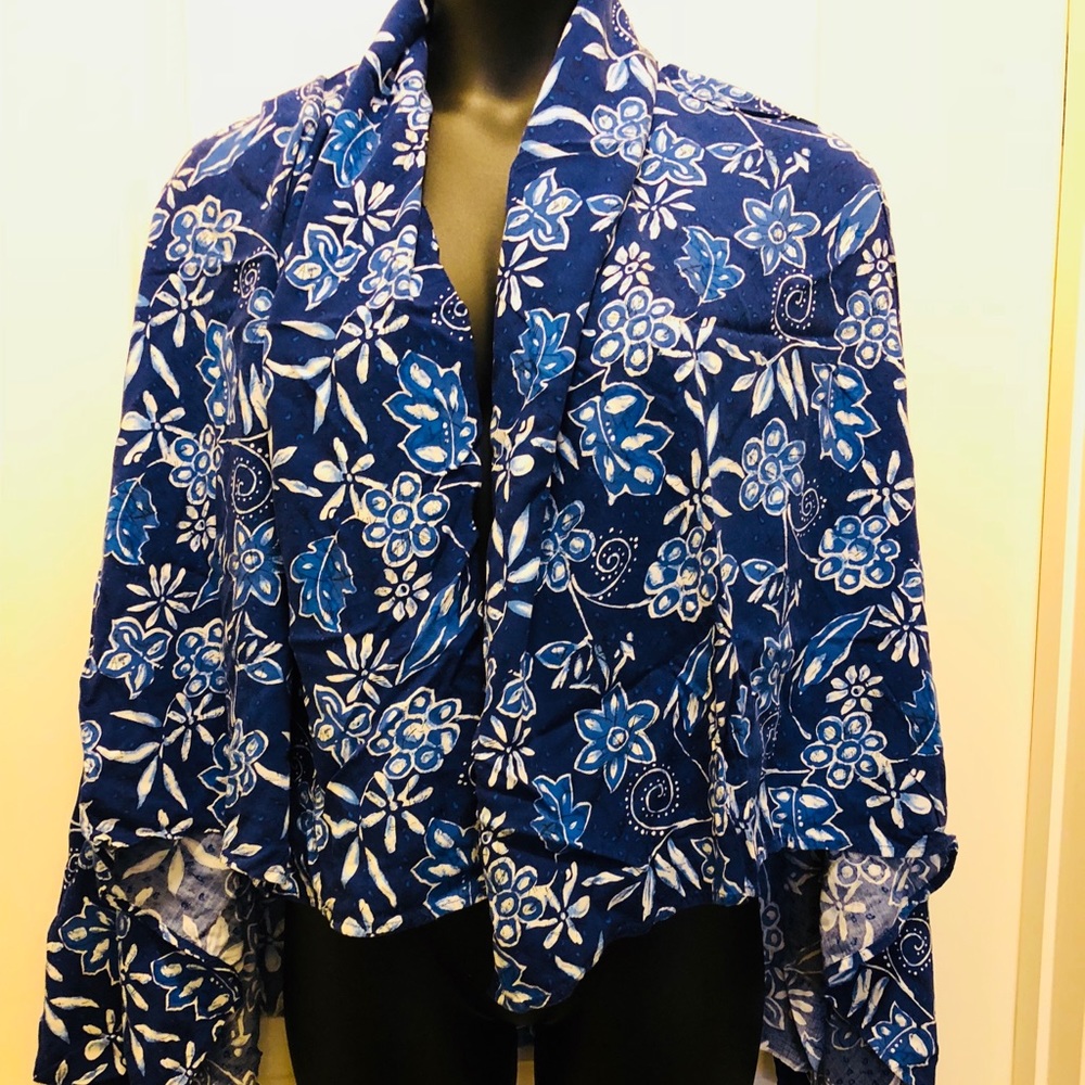 Cute Blue and White Sarong.